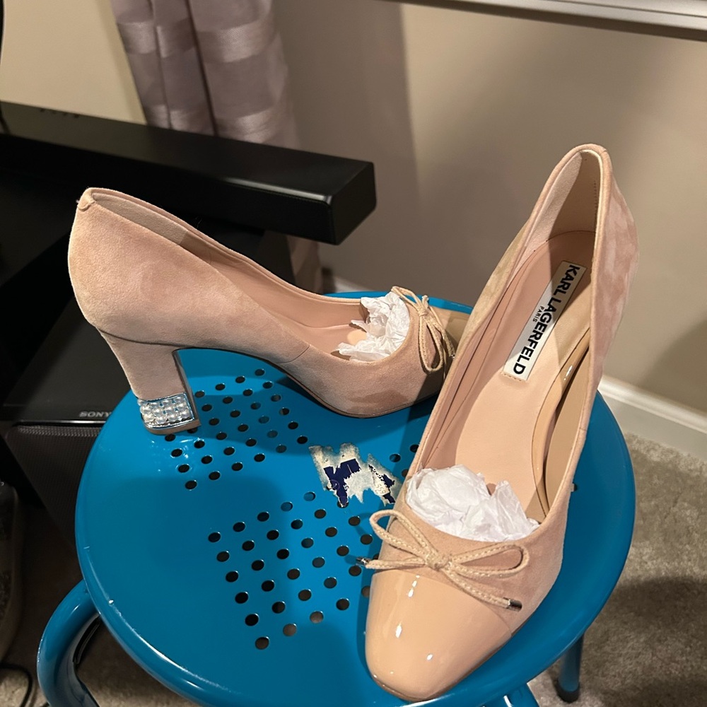 Karl Lagerfeld Nude Block Heel Pumps